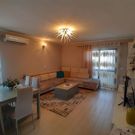 Cufaj Apartaments Shkodra מראה חיצוני תמונה