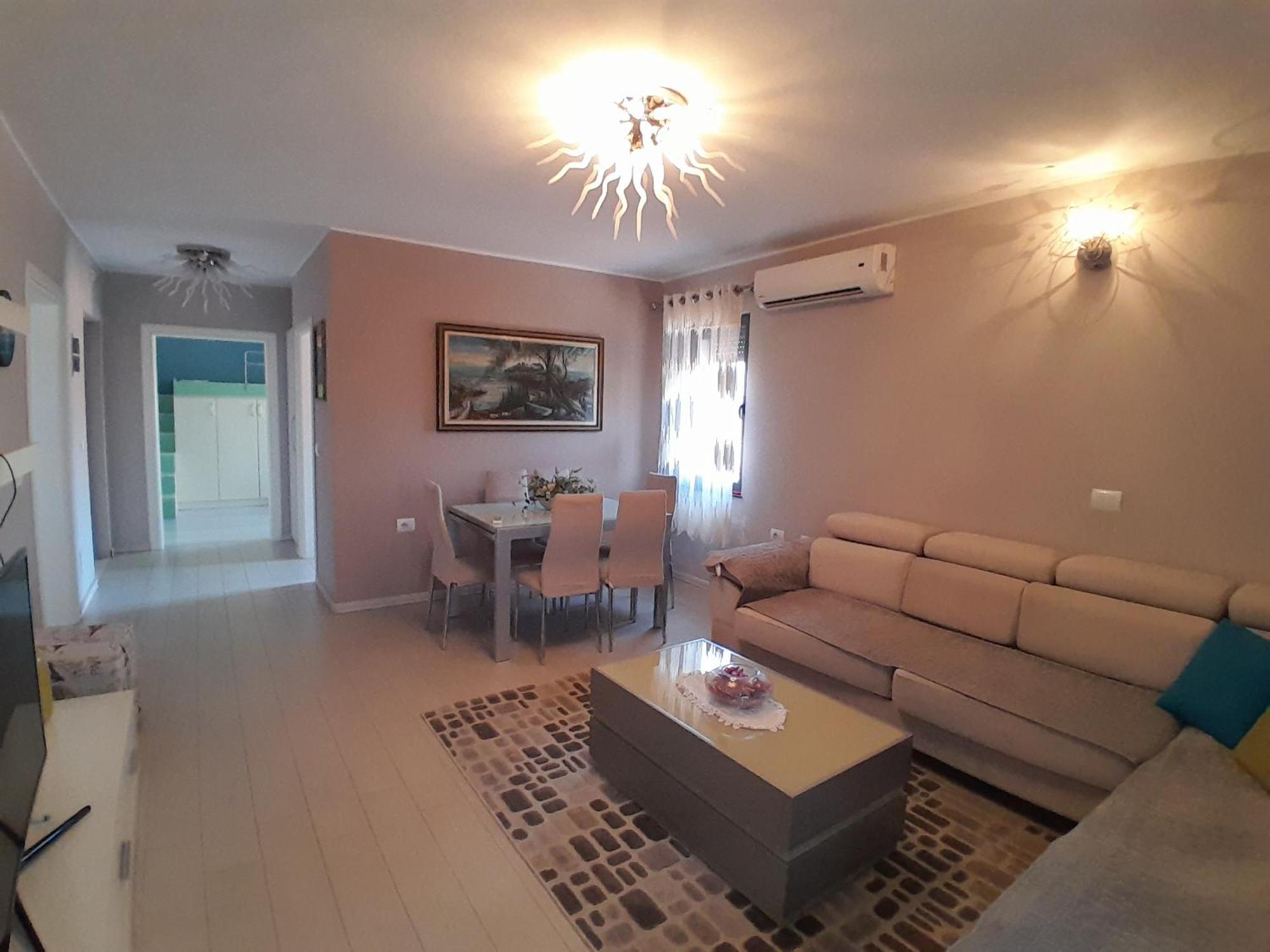 Cufaj Apartaments Shkodra מראה חיצוני תמונה